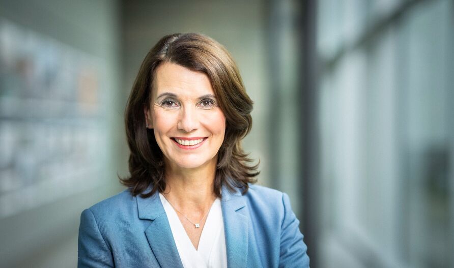 Rita Schwarzelühr-Sutter, Schirmherrin des Deutschland summt!-Pflanzwettbewerbs 2025